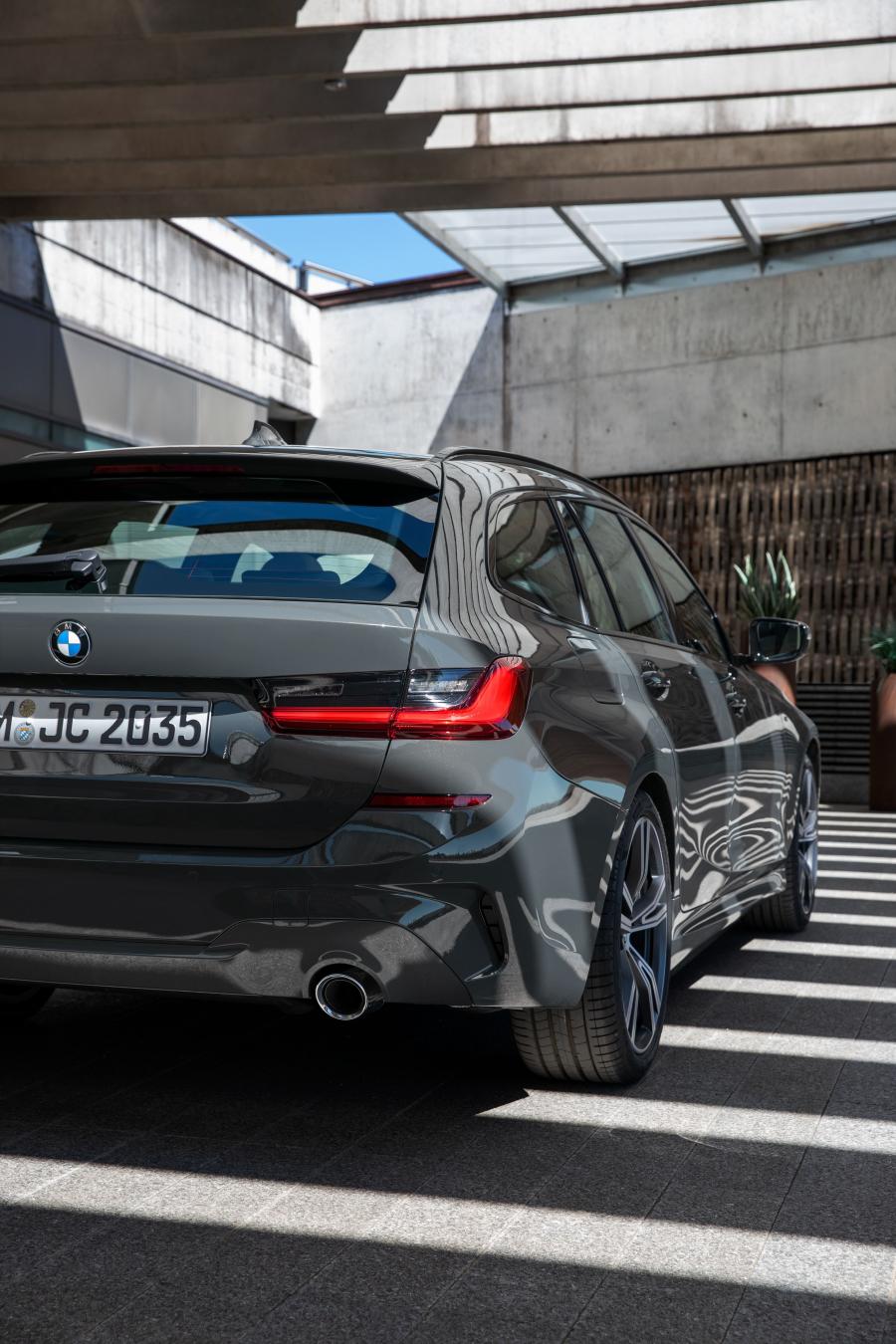 Детали экстерьера BMW 330i Touring M Sport (G21) 2019 года  (WW) (фото 71 из 93)
